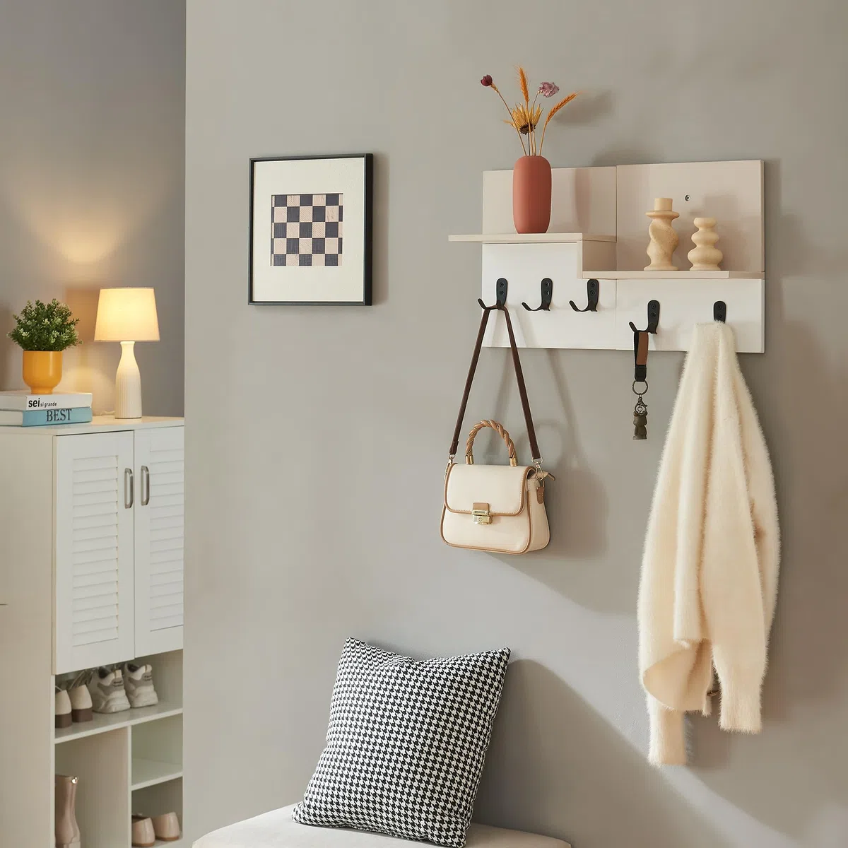[en.casa] Appendiabiti da Parete con 2 Ripiani Aperti Mensola Attaccapanni a Muro con 5 Ganci Doppi in Metallo per Borse Cappotti 34 x 59 x 13 cm Ingresso Corridoio - Beige/Bianco