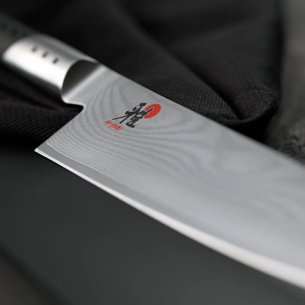 MIYABI Coltello Santoku, Lunghezza lama: 18 cm, Lama larga, Acciaio inox speciale/Impugnatura in micarta, 7000 D