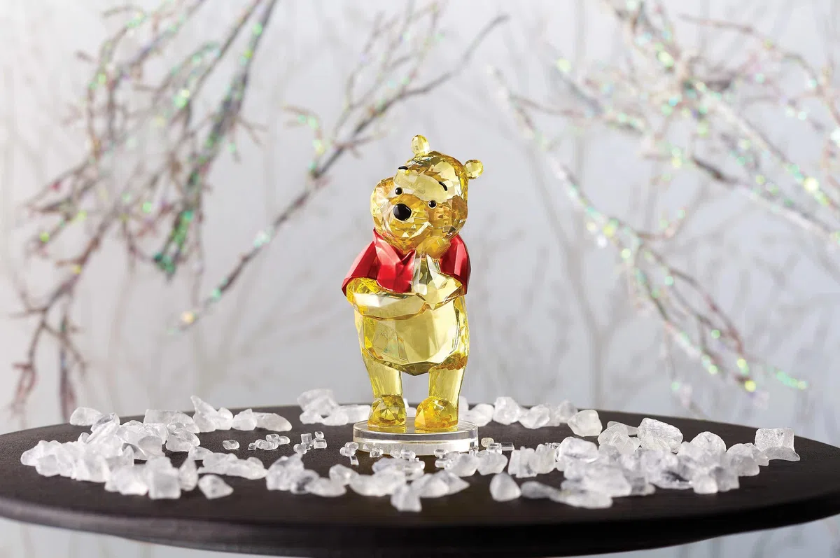 Enesco - Disney Facets Collection Winnie The Pooh 3.75 Figure