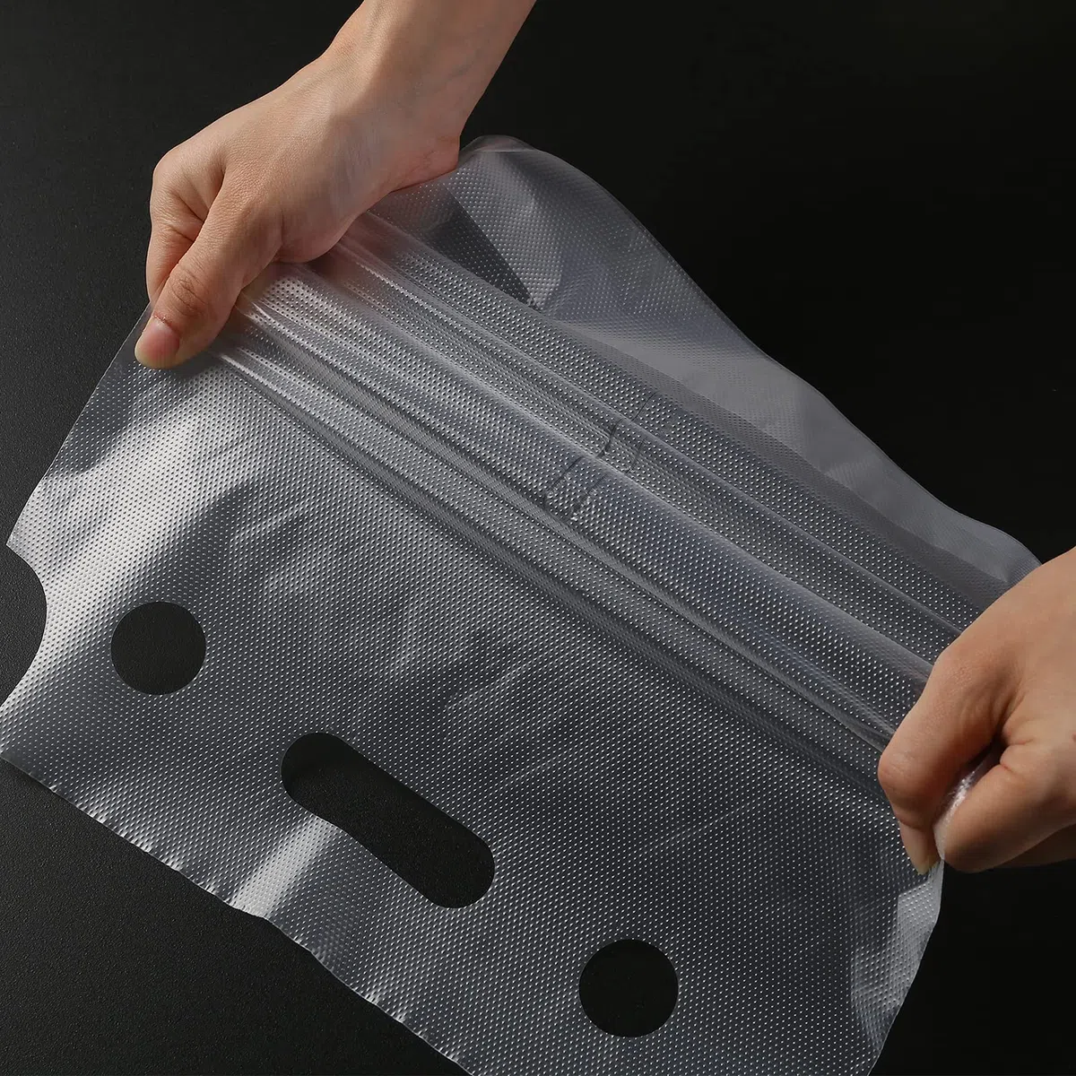 Porta bicchieri usa e getta, 2 bicchieri di plastica con maniglia, adatto per tazze da caffè per servizio di catering, sacchetti usa e getta per bevande calde e fredde (100 pezzi da 11,8 x