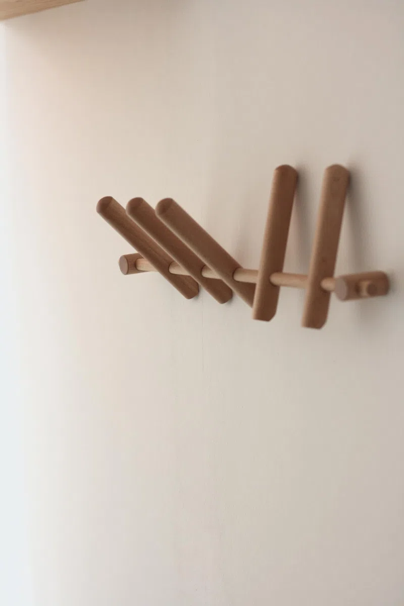 Danza Appendiabiti Muro Faggio 5 Ganci Pieghevoli Portacappotti 50cm | Ideale per ingresso camera e soggiorno per appendere giacche cappelli borse sciarpe e zaini