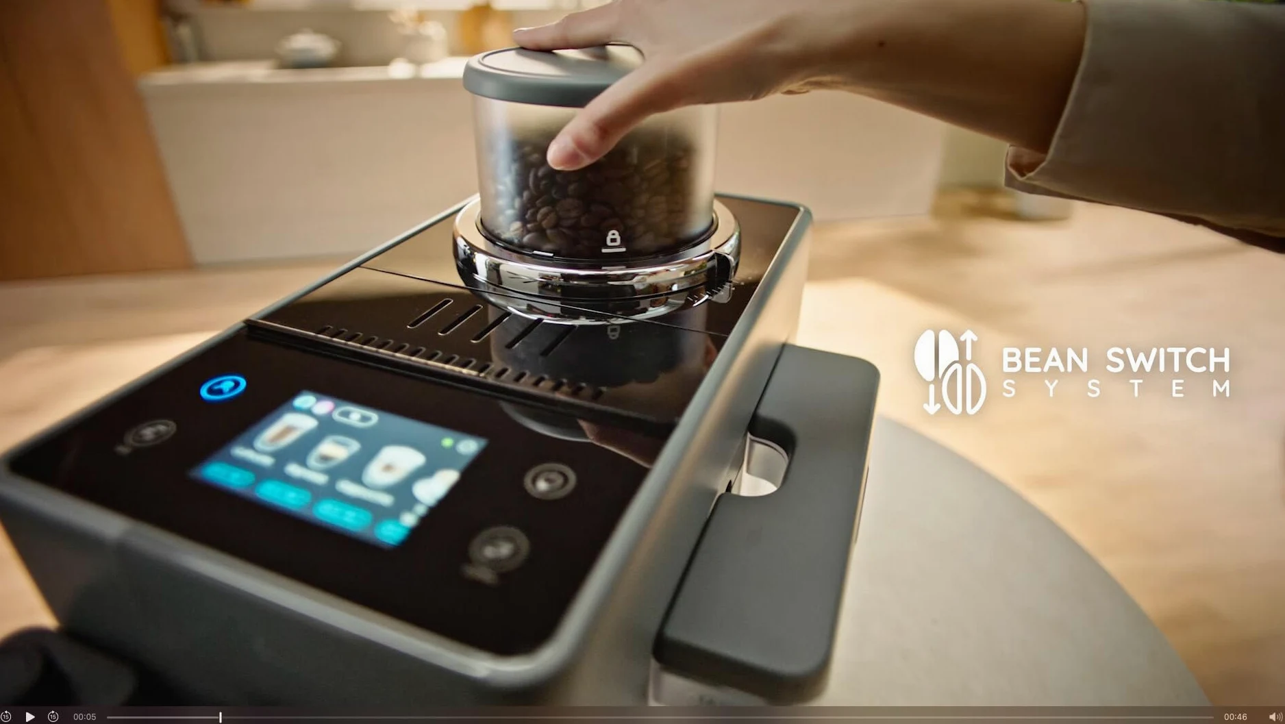 De'Longhi Portachicchi Intercambiabile DLSC403, Accessorio Macchina Caffè Automatica, Contiene 250g di Chicchi di Caffè, Compatibile con Macchina Caffè Rivelia, Coperchio Nero