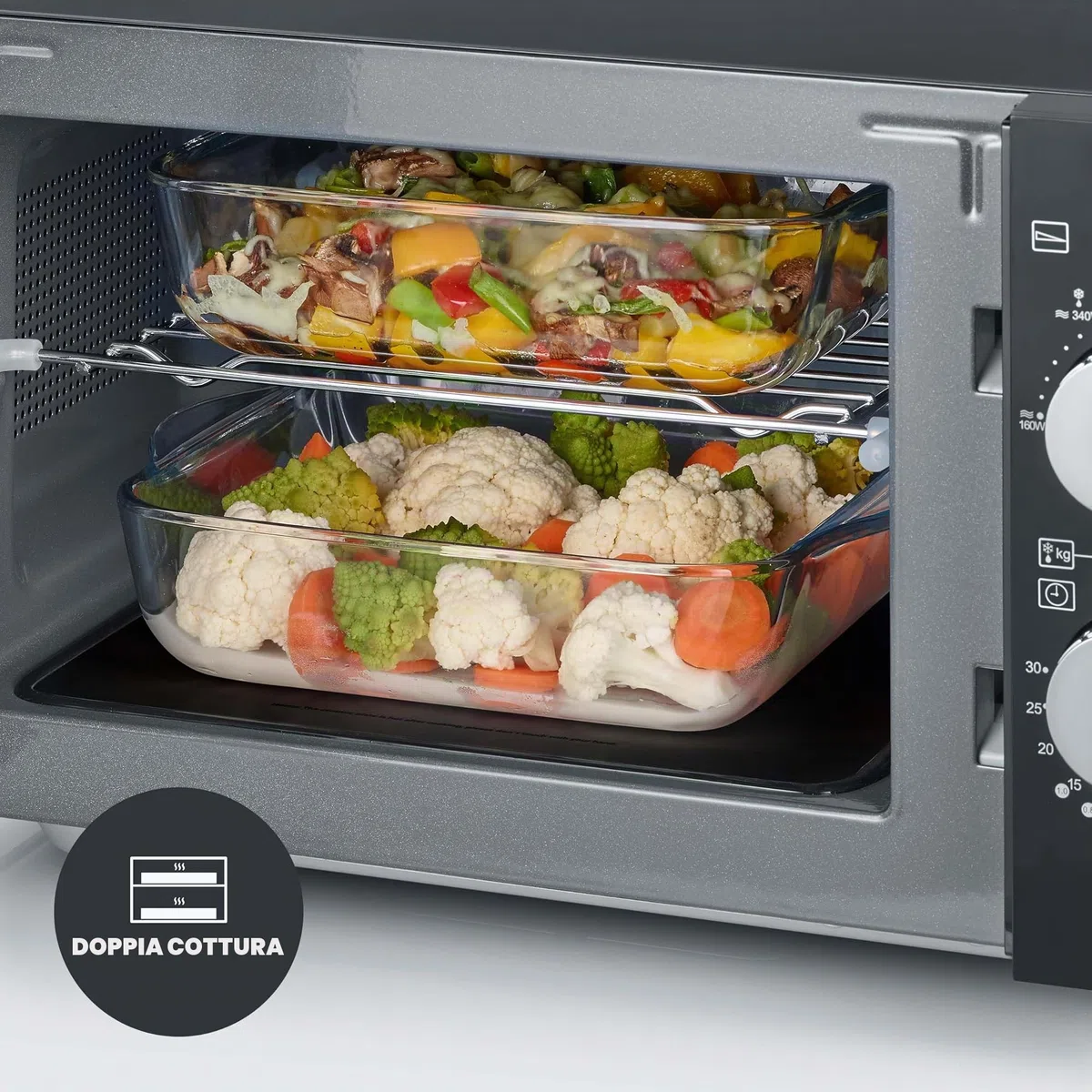 SEVERIN Forno a Microonde, 800W, 20 Litri, Fondo Piatto in Vetro, Senza Piatto Girevole, 6 Livelli Potenza, con Funzione Scongelamento, 46,5 x 39,5 x 27,5 cm, Nero/Acciaio Inox - MW 7761