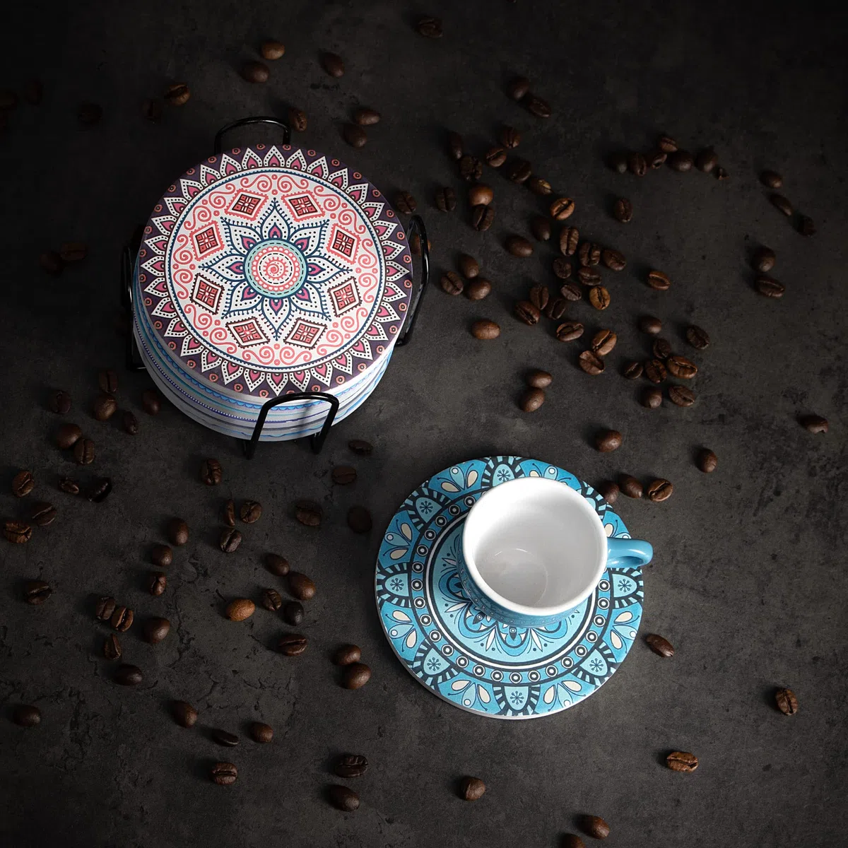 Set di 9 sottobicchieri con Supporto in Metallo - Sottobicchieri in Ceramica con Motivo Mandala e Retro in Sughero - Sottobicchieri Rotondi (8 Pezzi - sottobicchieri + Supporto)