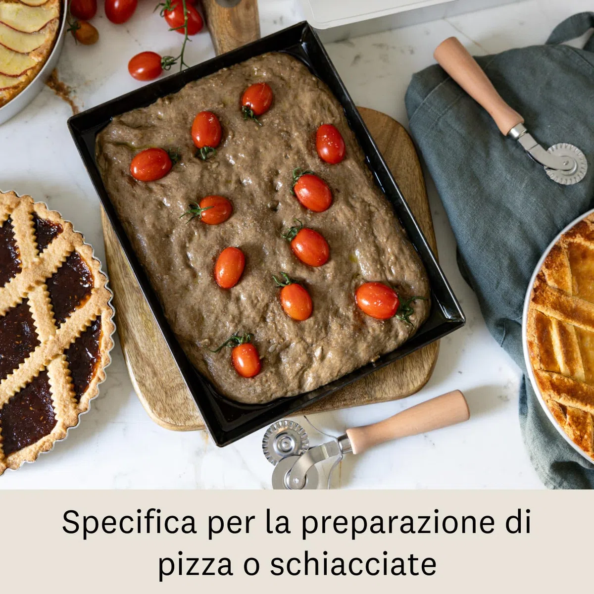 Marcato Teglia Rettangolare, Stampo Bluito, Acciaio, 30x23 cm, Cottura Uniforme, Resistente alle Alte Temperature, Linea Premium.